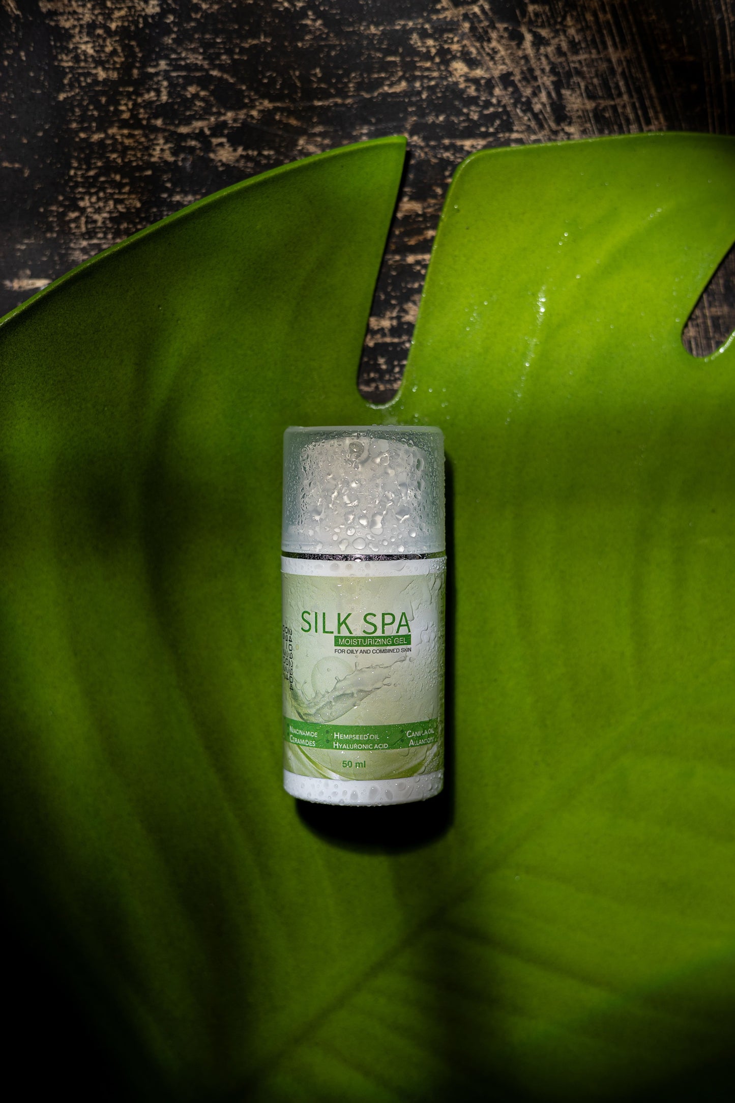 SILK SPA ( Moisturizing Gel )